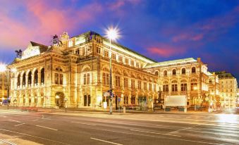 Vienna Grand Apartments City