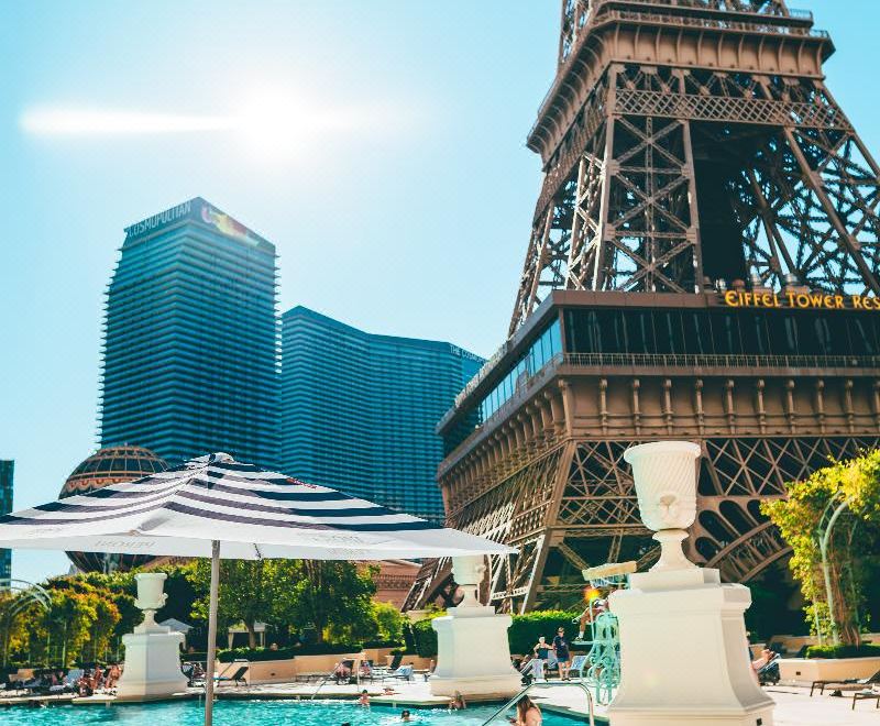 PARIS HOTEL LAS VEGAS  2QUEENS w/ POOL VIEW 