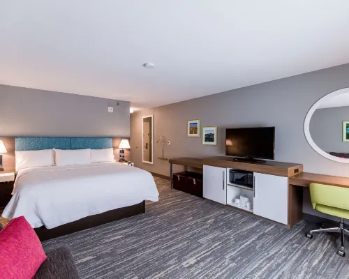 Hampton Inn Bismarck Hotels in Bismarck