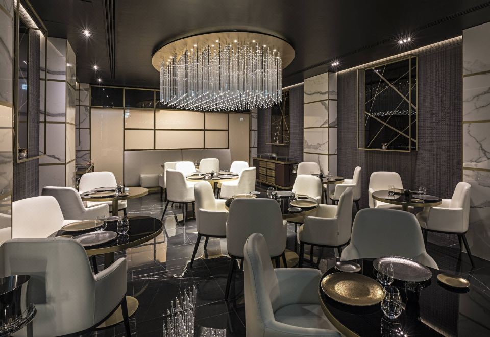 1. 더 판테온 아이..