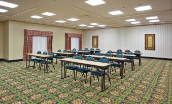 Holiday Inn Express & Suites Thomasville