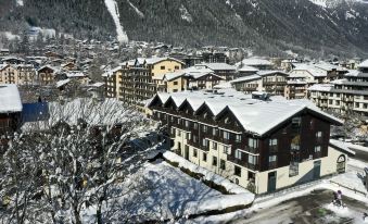 Plan B Hotel - Living Chamonix