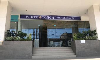 White Knight Hotel Saint Anne