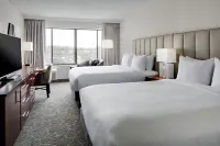 DoubleTree by Hilton Fairfield Hotel & Suites Các khách sạn ở Fairfield