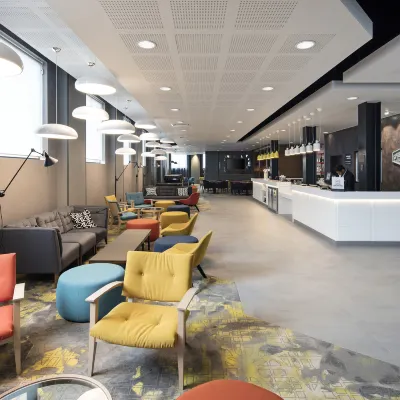 Hampton by Hilton London Excel Hotel dekat Bandara London