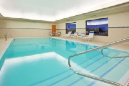 Holiday Inn Express & Suites BAY CITY by IHG