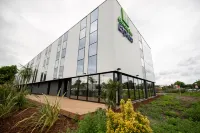 Holiday Inn Express Arcachon - la Teste Hotels near Decathlon La Teste de Buch