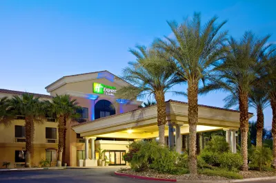 Holiday Inn Express Hotel & Suites Cathedral City - Palm Springs Hotels near Cathedral City Plaza