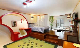 Taean (Anmyeondo) Dumb and Dumber Haerujil Spa Pension
