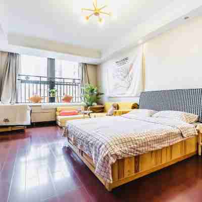 棧橋中山路天主教堂火車站公寓房（郵輪港路2號分店） Rooms