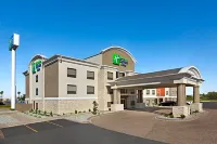 Holiday Inn Express & Suites Mission-Mcallen Area Hotels near H-E-B Convenience Store