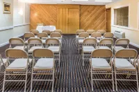 Days Inn by Wyndham Pensacola - Historic Downtown