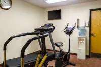 Quality Inn - Gym