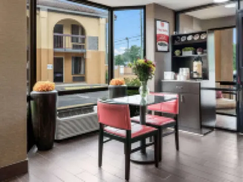 Econo Lodge Gainesville Downtown Area Hotels in Gainesville