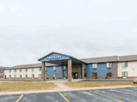 普雷裏德欣温德姆美吟温德姆酒店 克勞福德縣酒店