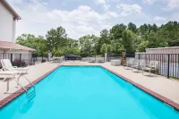 Super 8 by Wyndham Hot Springs Hotels in Bismarck
