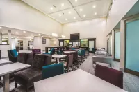 La Quinta Inn & Suites by Wyndham Loudon - Wifi