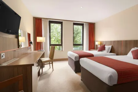 Ramada by Wyndham Hounslow - Heathrow East