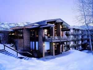 Mountain Chalet Snowmass