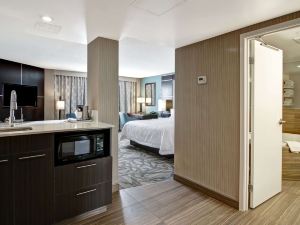 Hampton Inn & Suites by Hilton Calgary-Airport