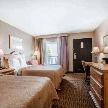 Quality Inn US65 & E Battlefield Rd Springfield