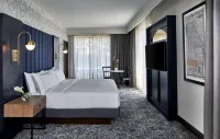The Hamilton Alpharetta, Curio Collection by Hilton - Wifi