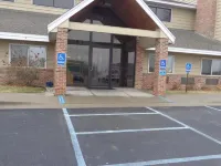 科拉爾維爾AmericInn飯店 - 寵物友善