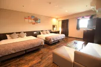 Rycom Crystal Hotel - 3-Star