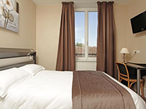 Logis Hotel des Bourbons