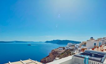 La Maltese Oia Luxury Suites