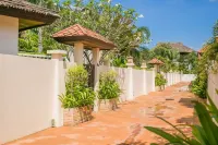 Pa Prai Villas and Suites Resort Hotels near Pran Buri Forest Park