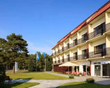 Hotel Wodnik โรงแรมในLeba