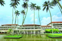 The Blue Water - Geoffrey Bawa Heritage - City Resort Hotel - parking