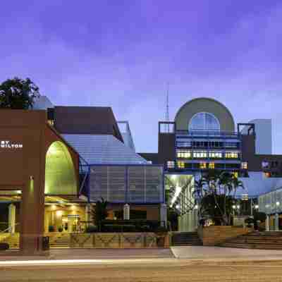 DoubleTree by Hilton Esplanade Darwin Hotel Exterior