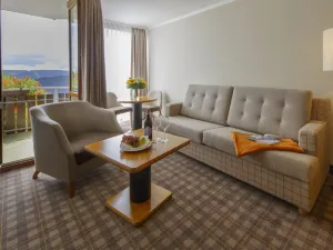 Hotel Saigerhöh Wellness Spa Golf Wandern über Dem Titisee