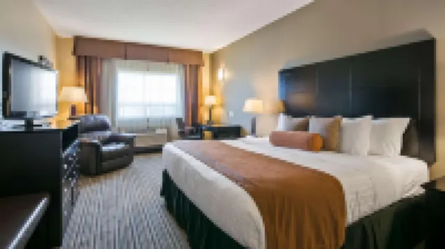 Best Western Plus Peace River Hotel  Suites