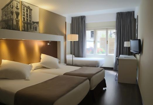 오비에도 도심 호텔 전경