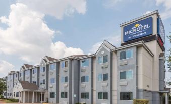 Microtel Inn & Suites by Wyndham Ft. Worth North/at Fossil
