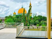 Surabaya Homey Near Its Hotels in Mulyorejo