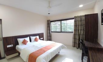 Hotel Matruchhaya - Near Lonavala Market Railway and Bus Station