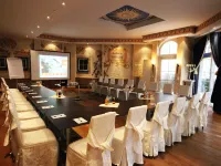 Schlosshotel Lacknerhof Hotels in Flachau