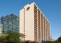 DoubleTree by Hilton Hotel Cleveland Downtown - Lakeside Hotel berhampiran Cleveland Metroparks Zoo