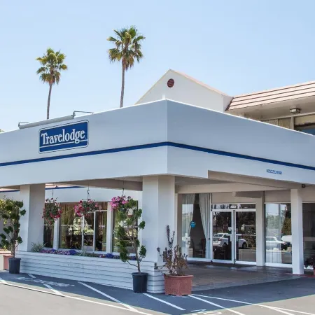 Travelodge by Wyndham Monterey Bay