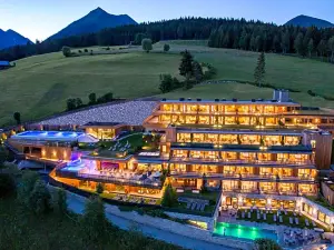 Tratterhof Mountain Sky Hotel