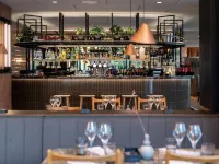 Scandic Helsinki Hub Hoteles cerca de Parque Esplanadi