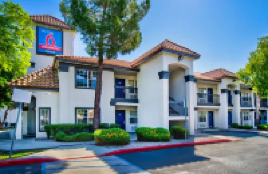 鹿谷 6 號開放式客房 鹿谷附近的飯店