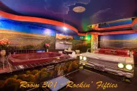 Americas Best Value Inn and Suites Yucca Valley - Parkplatz