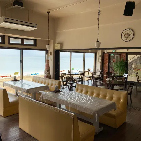 Hotel & Restaurant on the Beach Lue