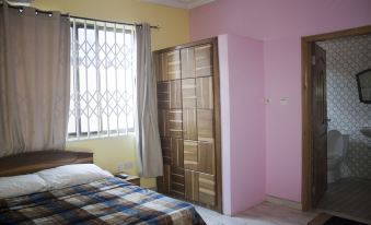 Peemarys Hotel - Housity