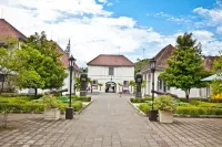 E Kamar by Zuzu Hoteles cerca de Kraton of Yogyakarta